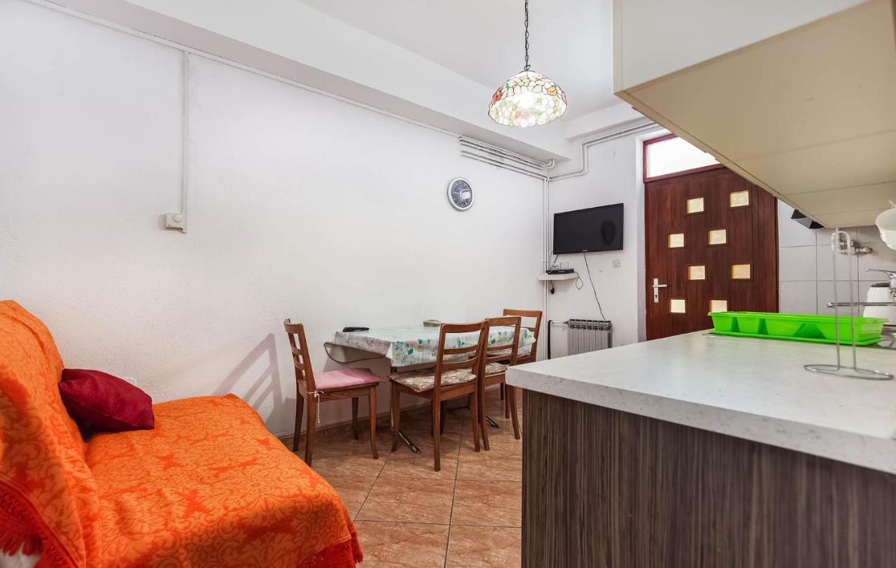 Jure Apartment Пореч Екстериор снимка