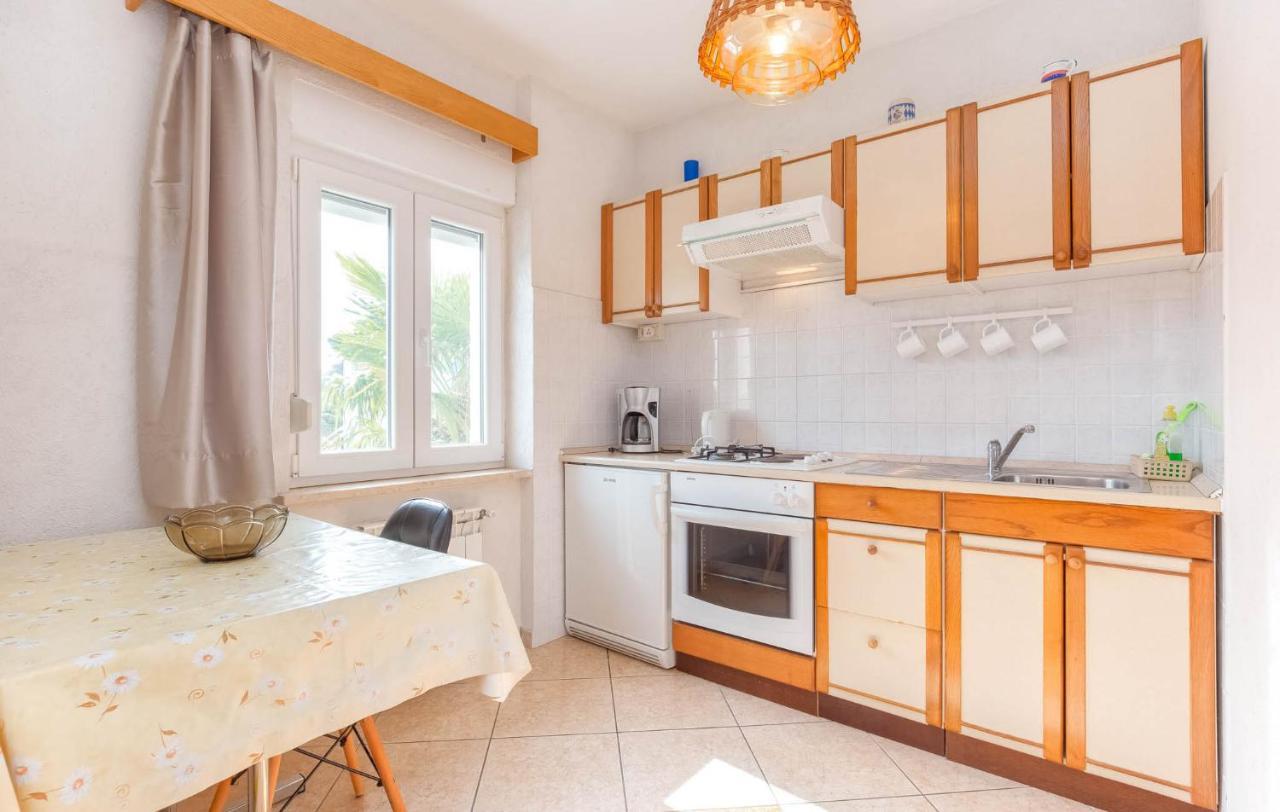 Jure Apartment Пореч Екстериор снимка